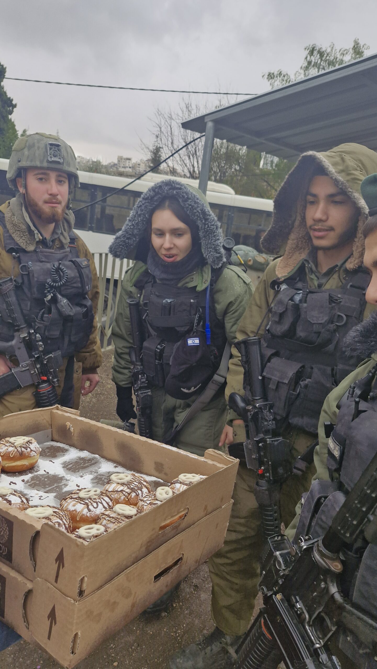 חיוך לחיילים